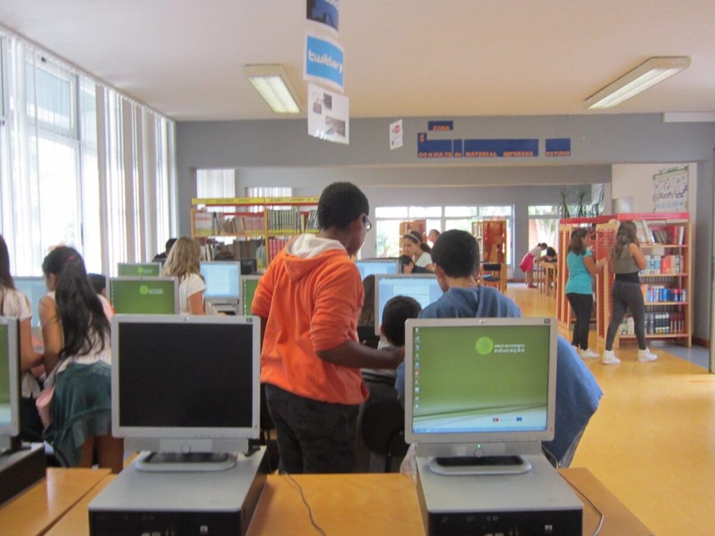 EB Barbosa du Bocage 2